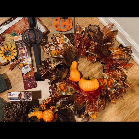 Fall Decor - Picture 3 of 8